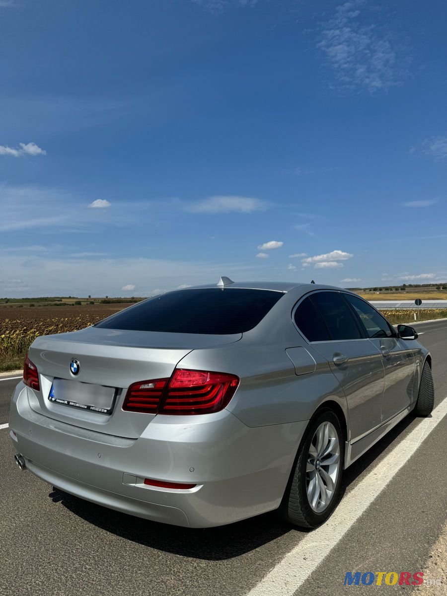 2013' BMW 5 Series photo #4