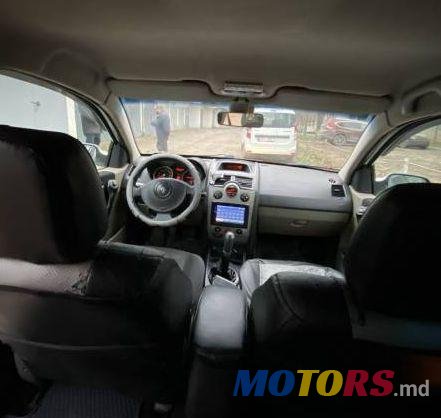 2006' Renault Megane photo #1