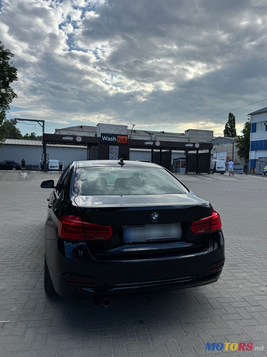 2017' BMW 3 Series photo #3