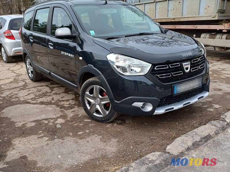 2018' Dacia Lodgy photo #1