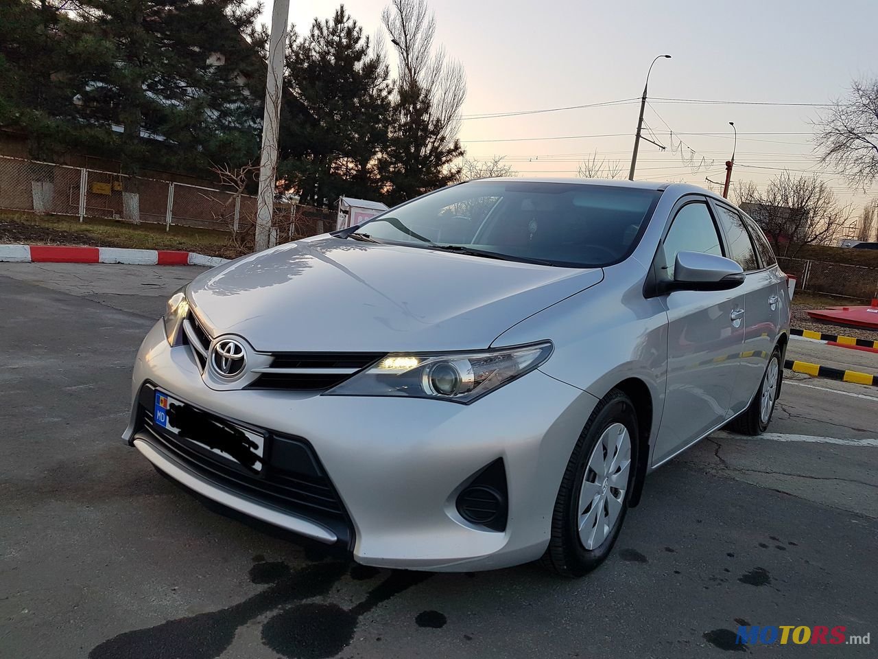 2014' Toyota Auris photo #4