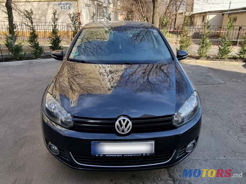 2011' Volkswagen Golf photo #1