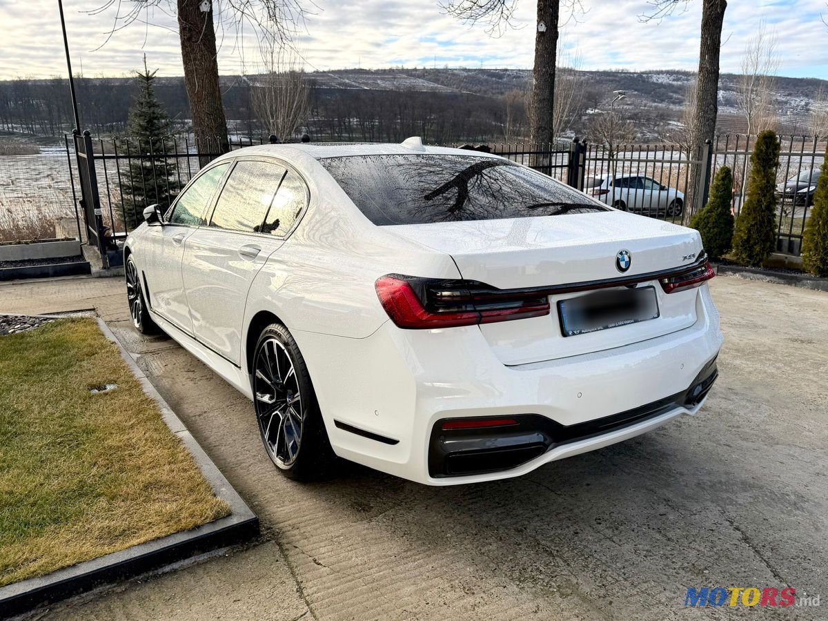 2021' BMW 7 Series photo #4