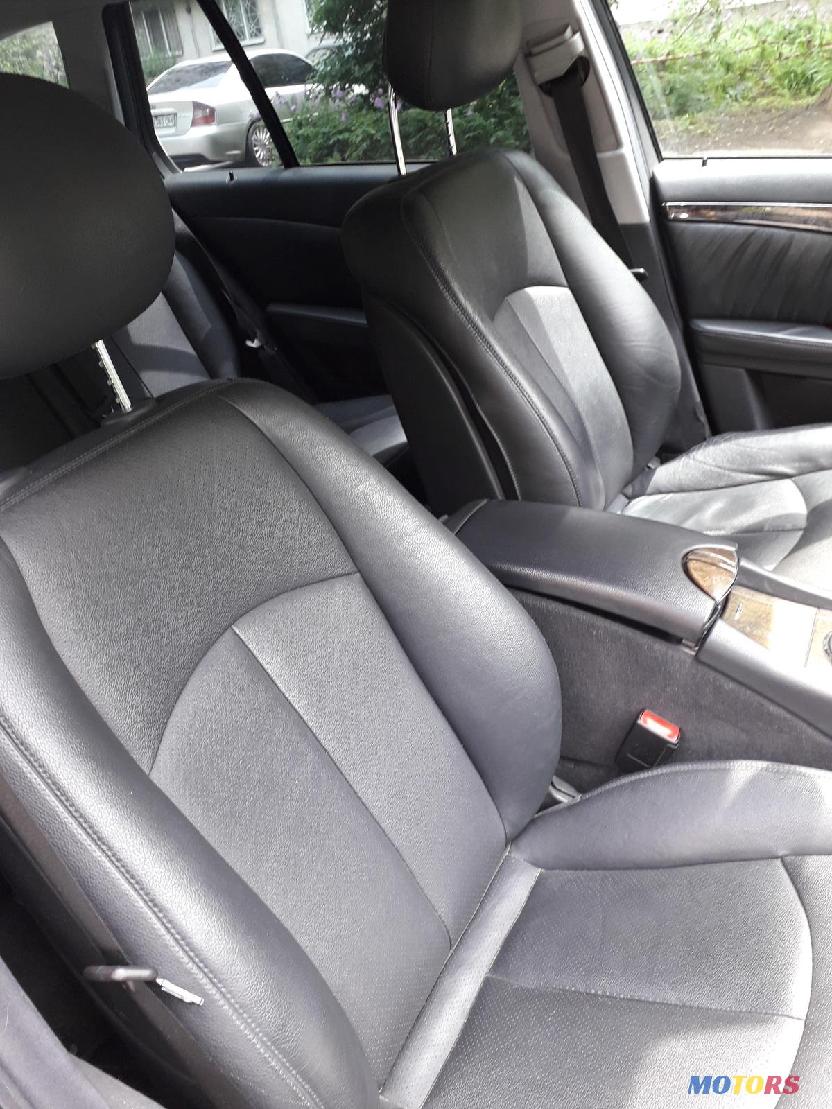 2004' Mercedes-Benz E-Class photo #4