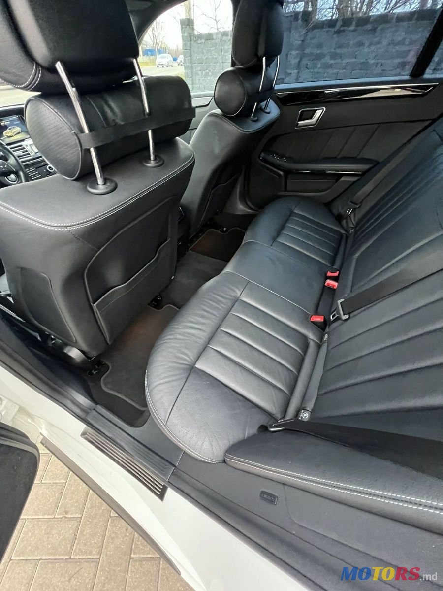 2015' Mercedes-Benz E-Class photo #6