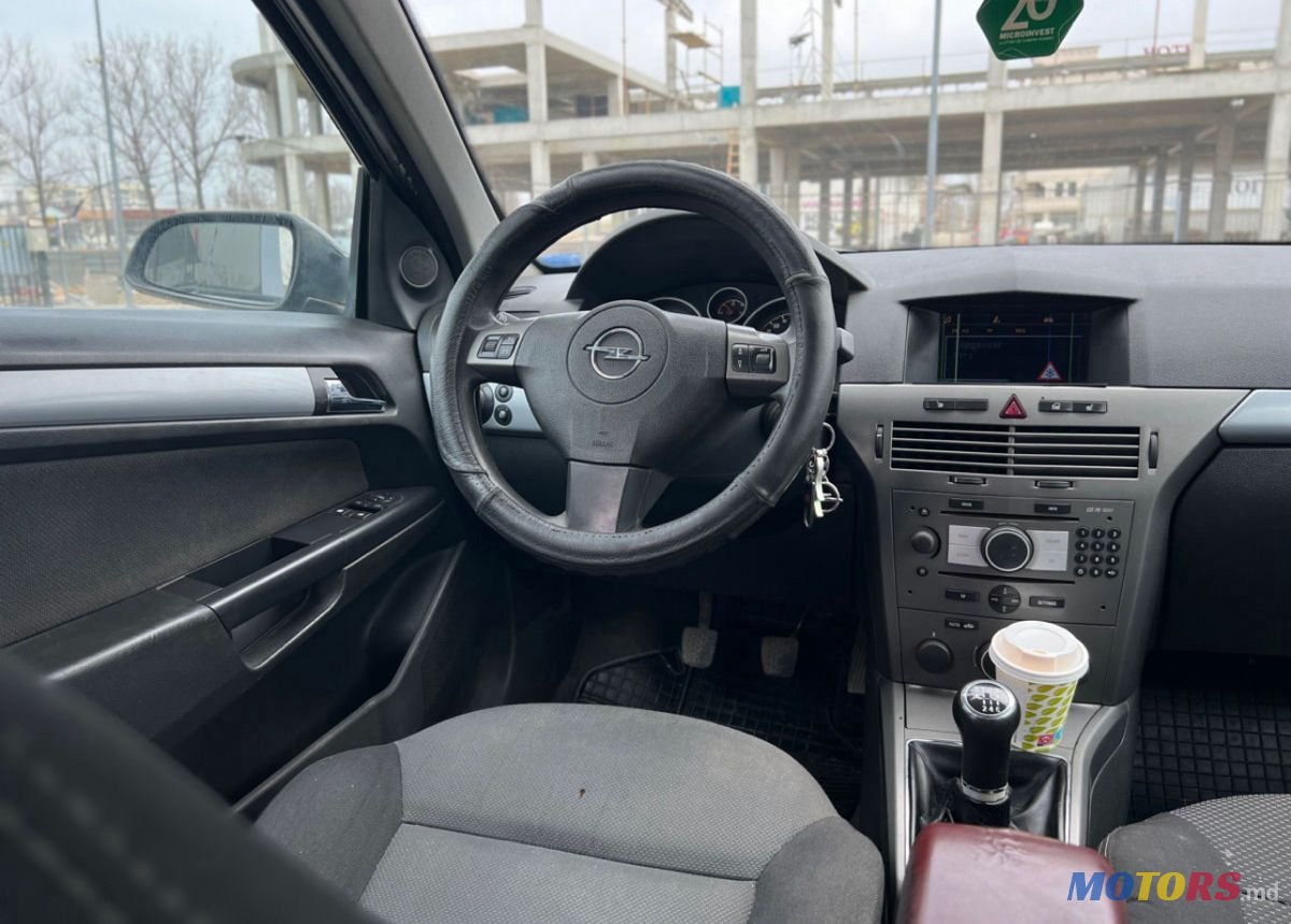 2006' Opel Astra photo #5