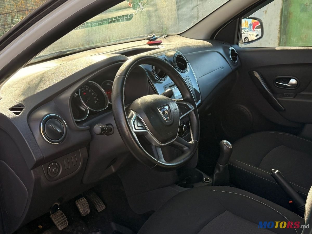 2017' Dacia Logan photo #3