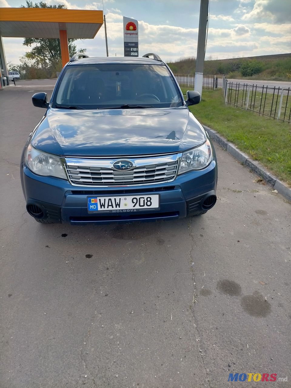 2011' Subaru Forester photo #1