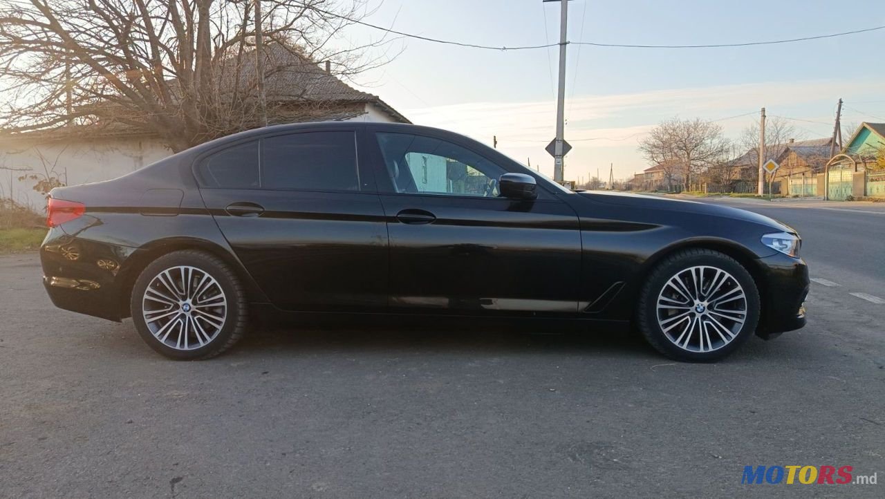2017' BMW 5 Series photo #2