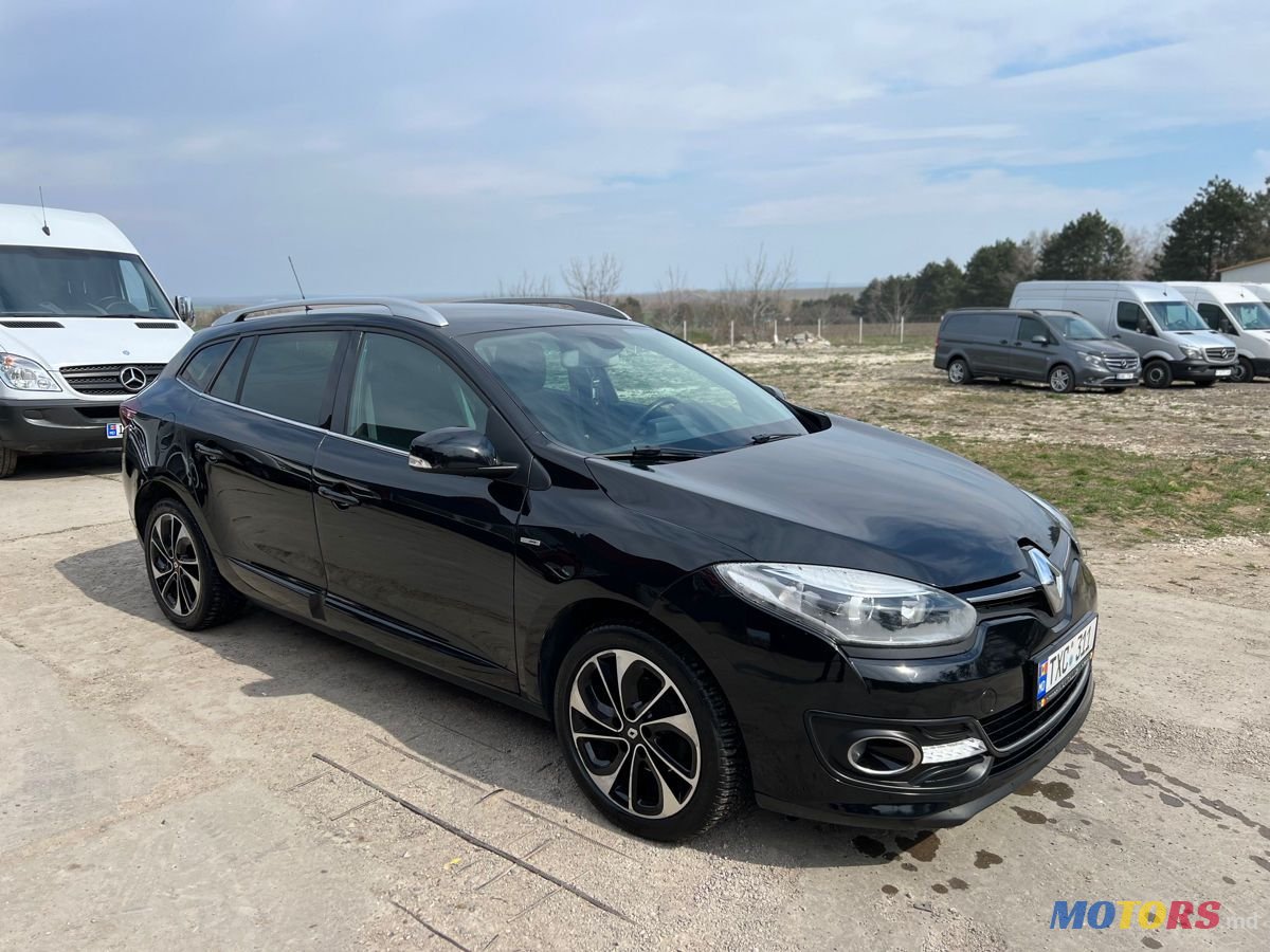 2014' Renault Megane photo #2