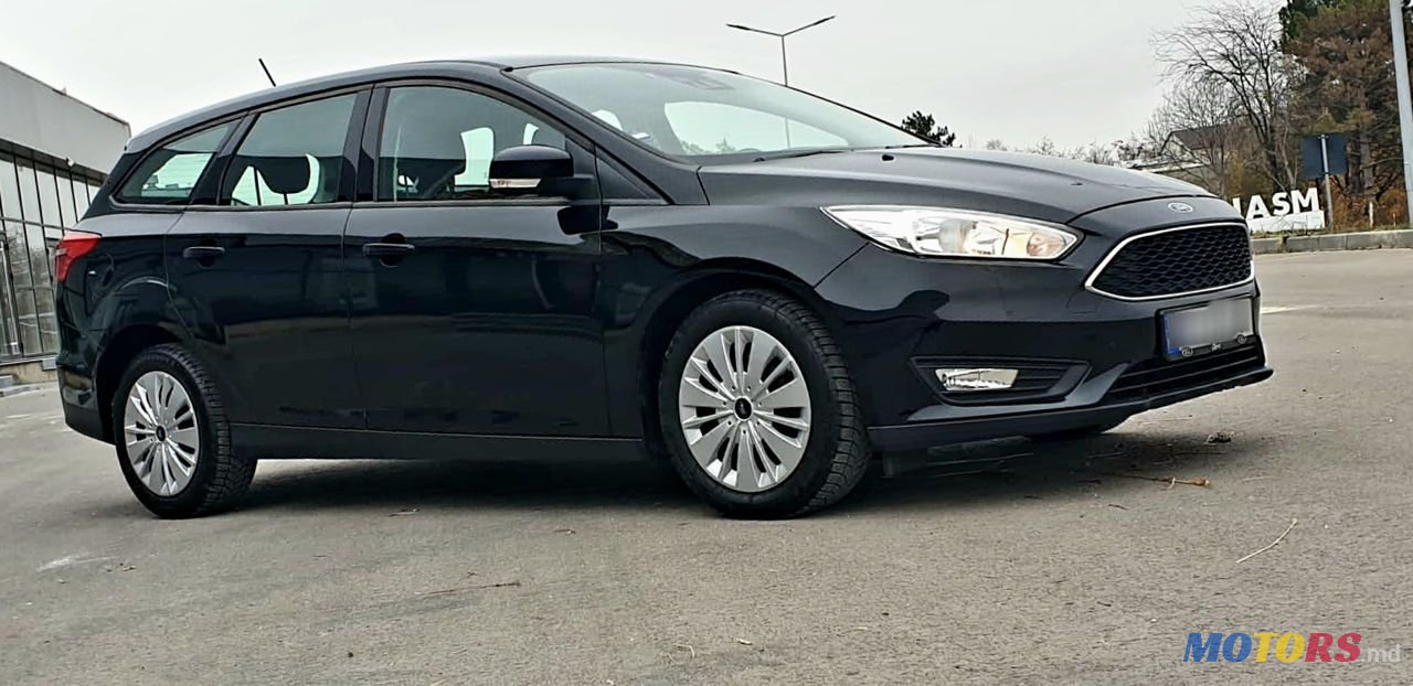 2017' Ford Focus photo #3