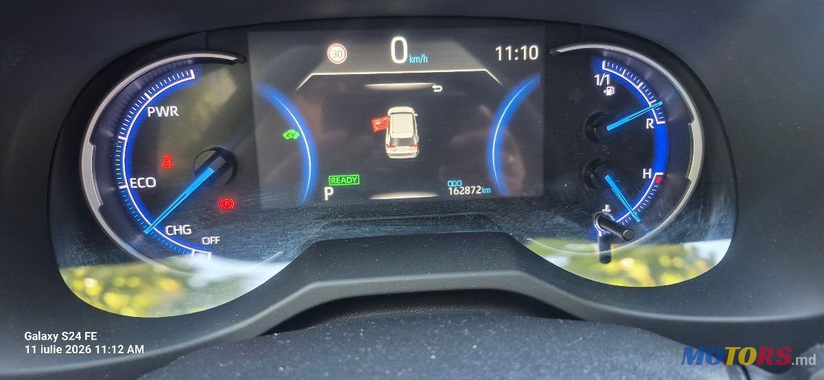 2019' Toyota RAV4 photo #5