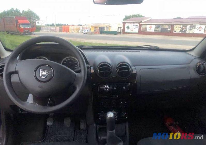 2010' Dacia Duster photo #2