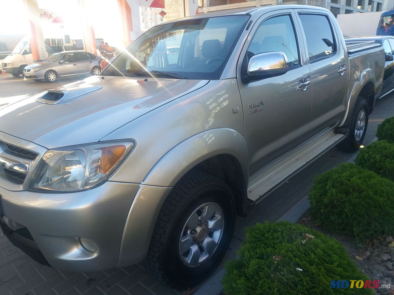 2006' Toyota Hilux photo #3