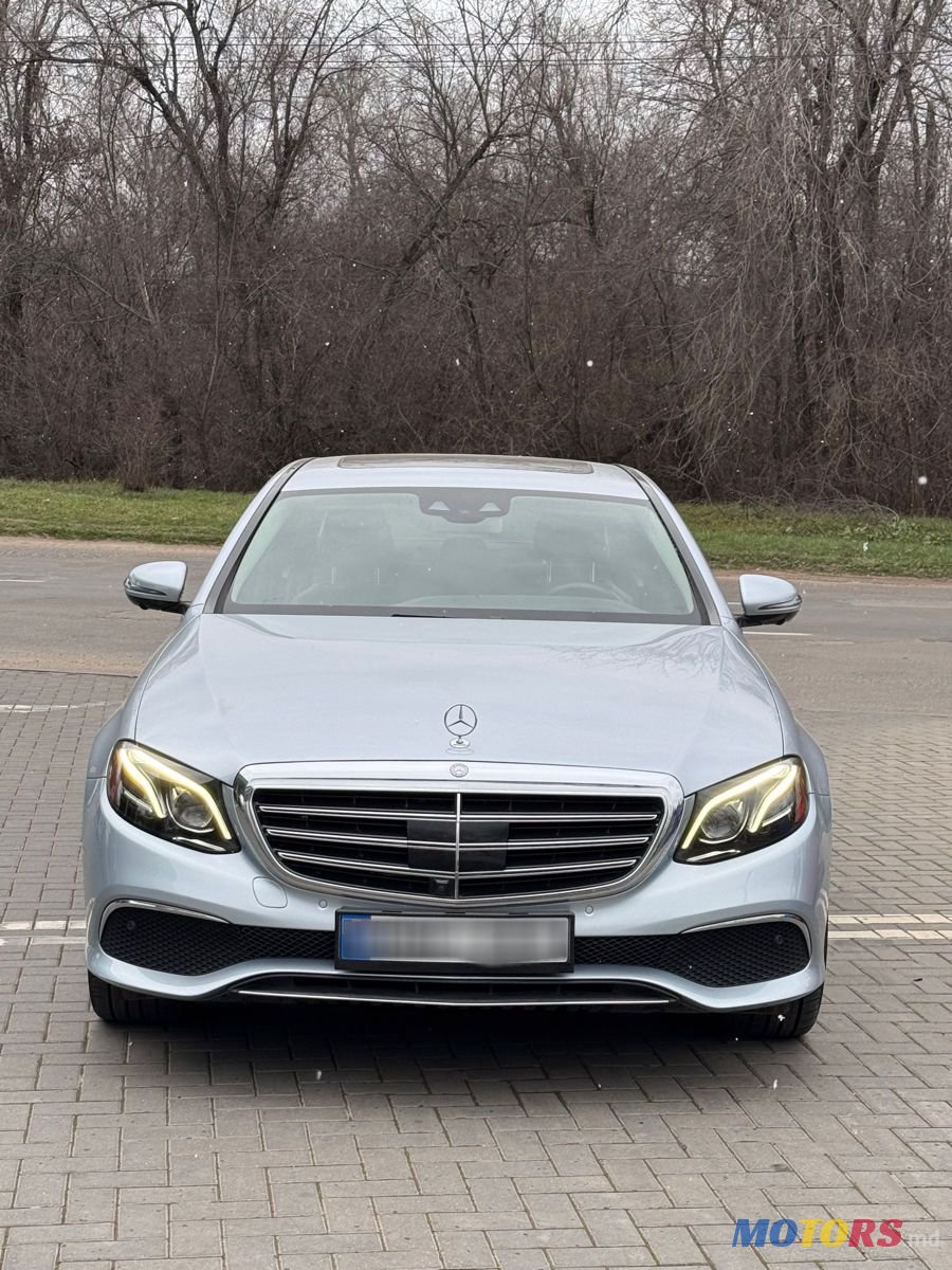 2017' Mercedes-Benz E-Class photo #1