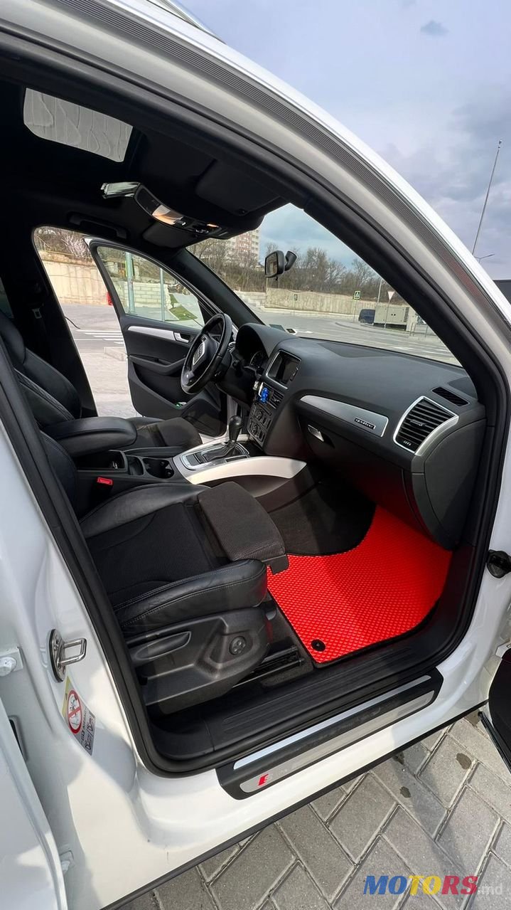 2010' Audi Q5 photo #5