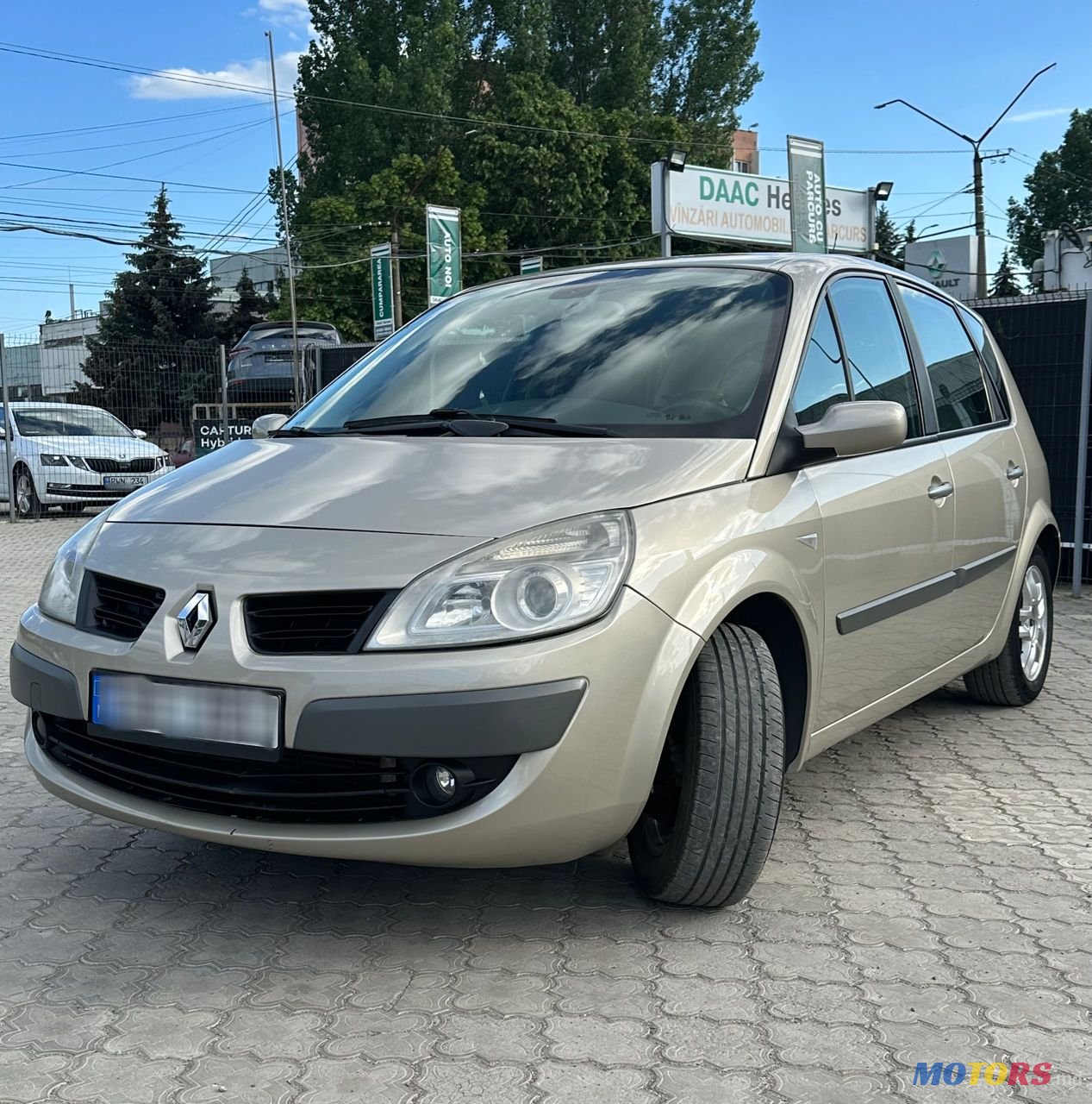 2008' Renault Scenic photo #1