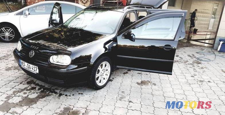 2000' Volkswagen Golf photo #1