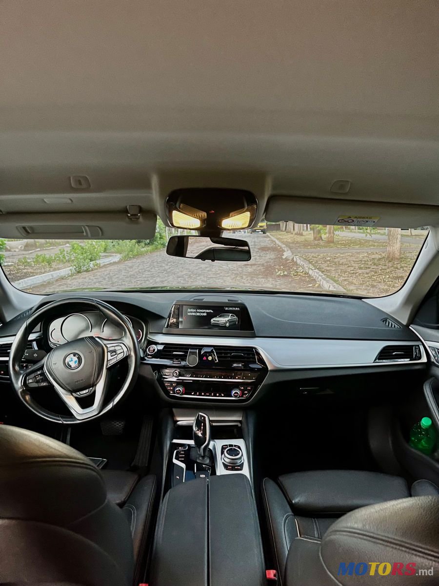 2018' BMW 5 Series photo #3