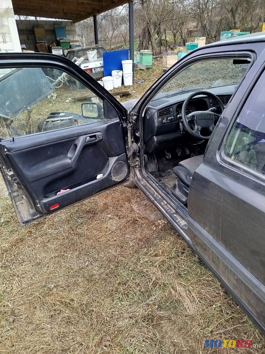 1996' Volkswagen Vento photo #3