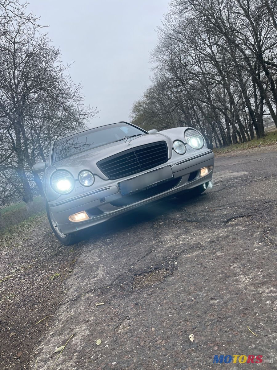 2001' Mercedes-Benz E-Class photo #1
