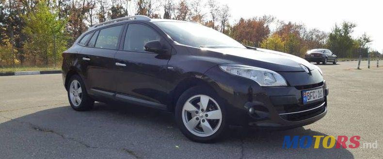 2011' Renault Megane photo #1