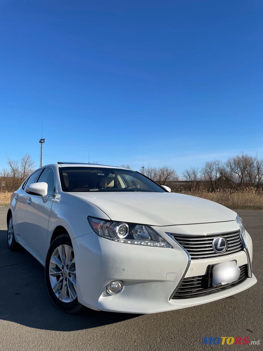 2013' Lexus Es Series photo #1