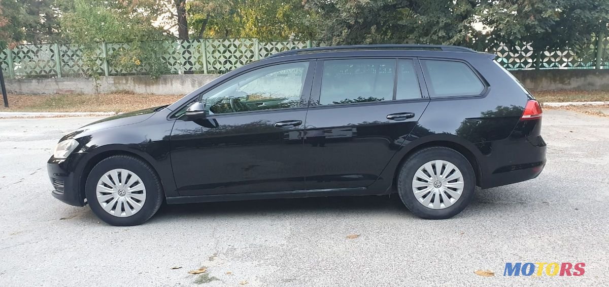 2012' Volkswagen Golf photo #3