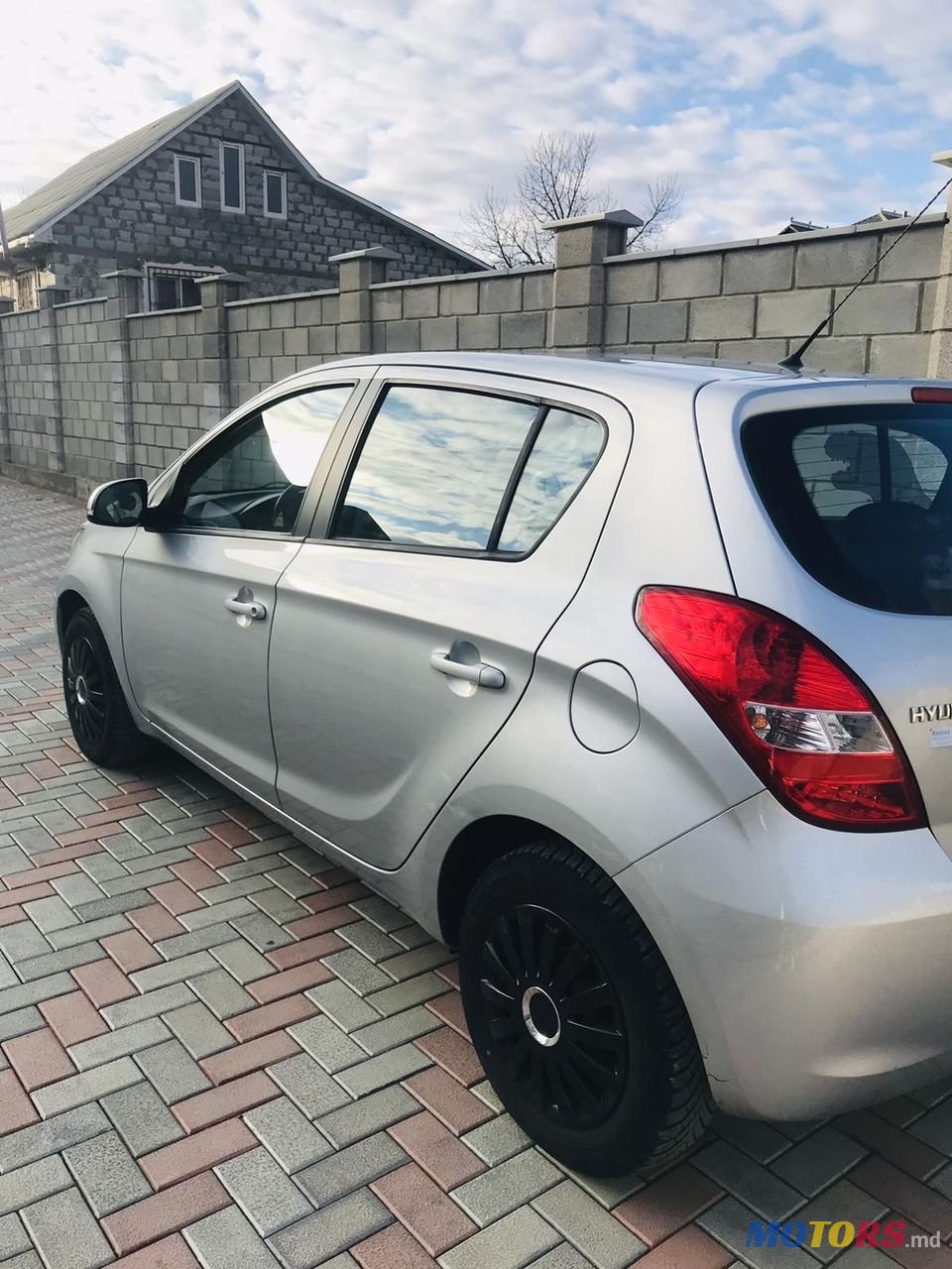 2011' Hyundai i20 photo #2