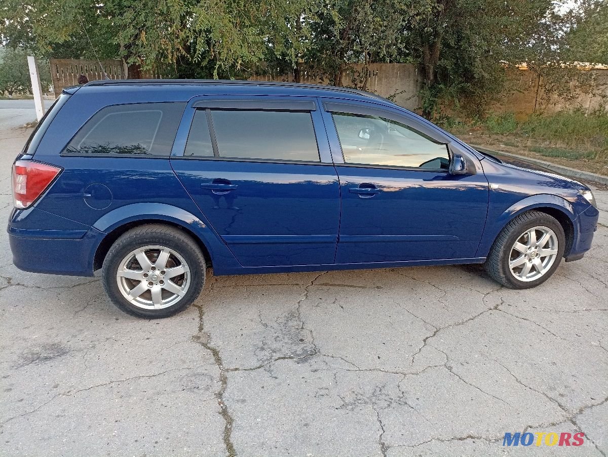 2006' Opel Astra photo #3