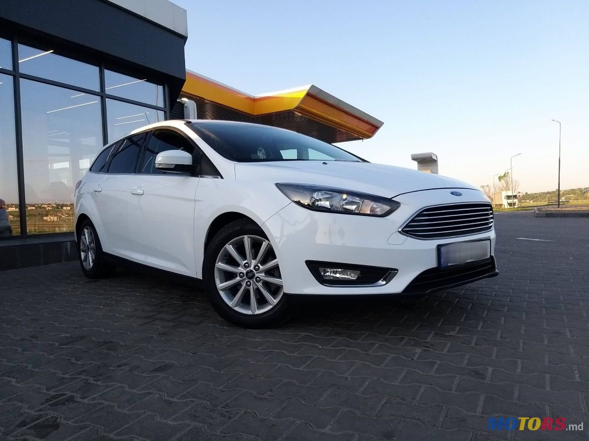 2015' Ford Focus photo #2
