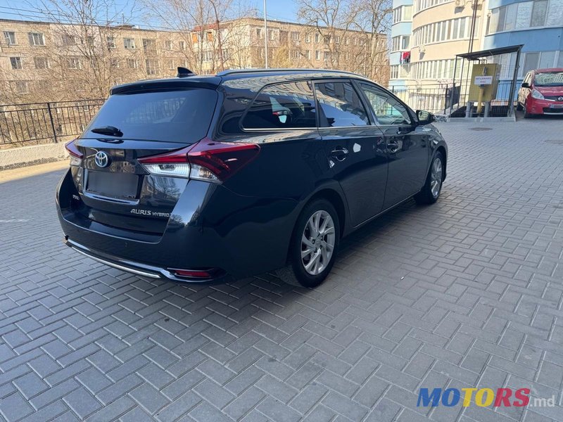 2015' Toyota Auris photo #5