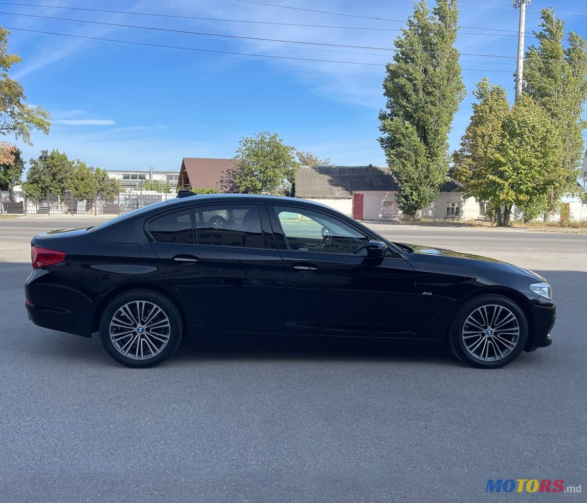 2018' BMW 5 Series photo #3