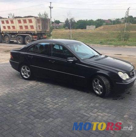 2003' Mercedes-Benz C photo #1