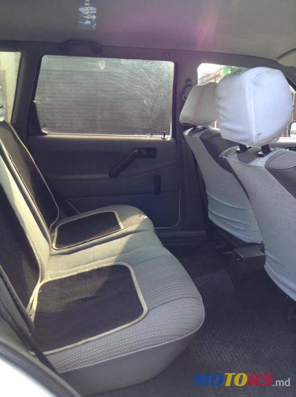 1992' Volkswagen Passat photo #4