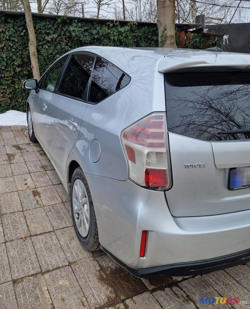 2018' Toyota Prius + photo #3