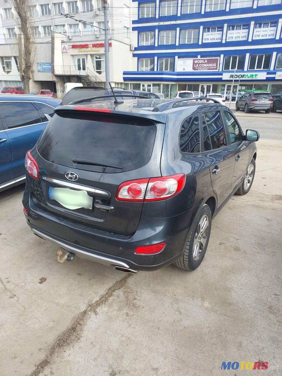 2012' Hyundai Santa Fe photo #4