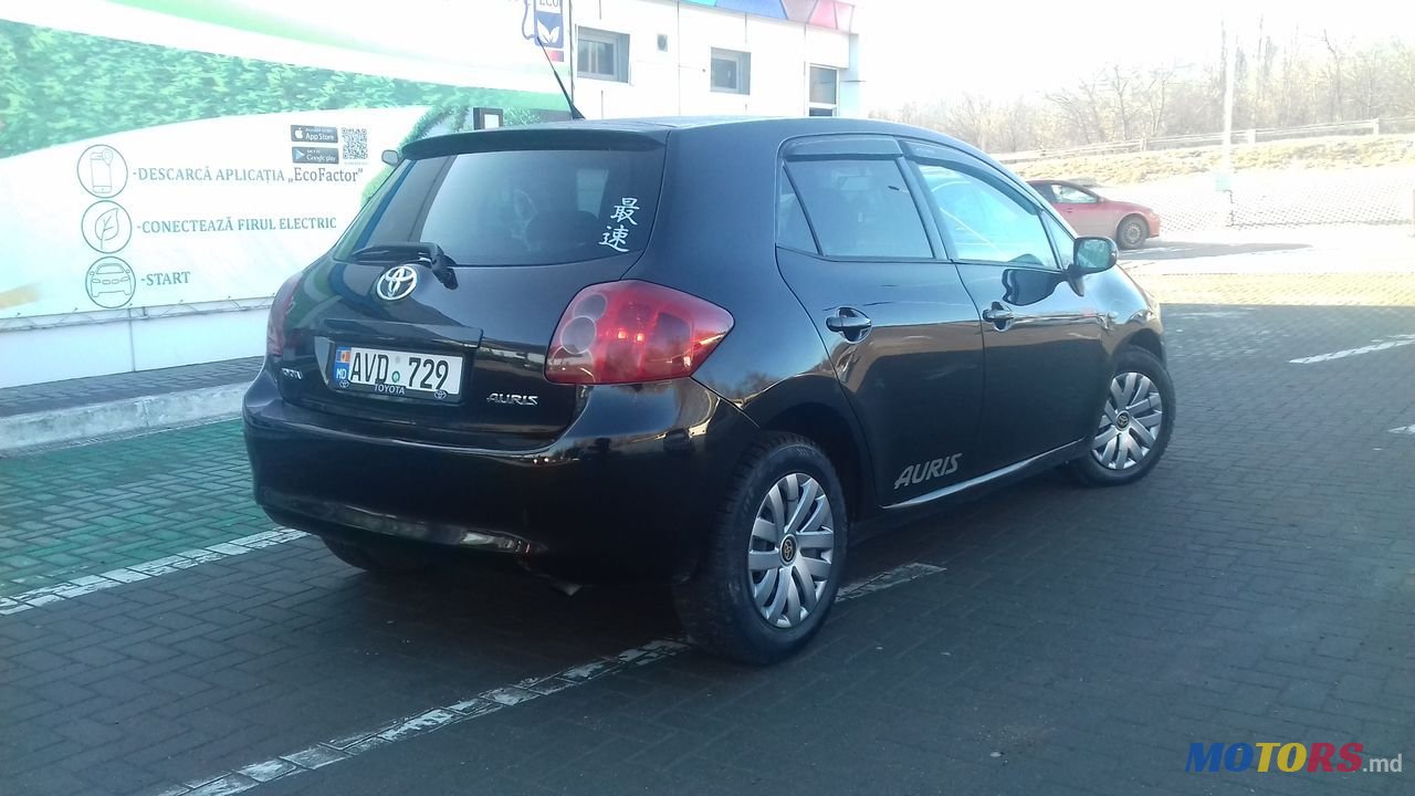 2009' Toyota Auris photo #5