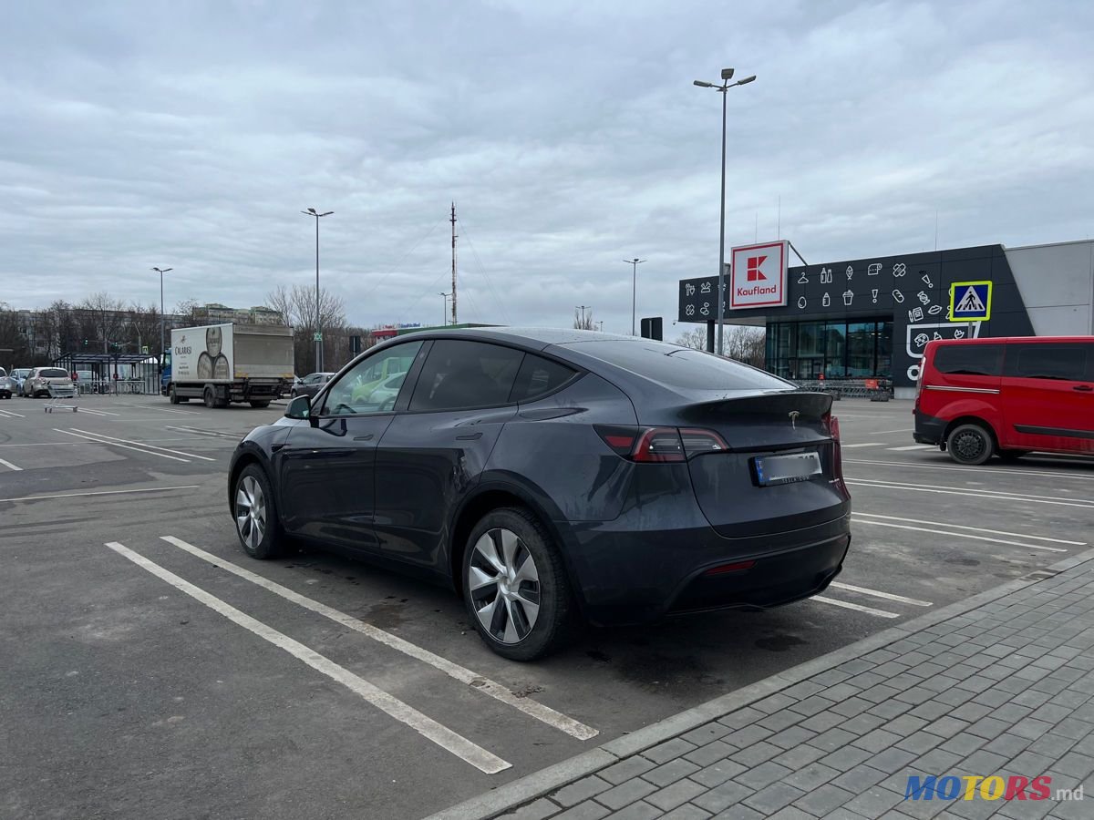 2023' Tesla Model Y photo #4