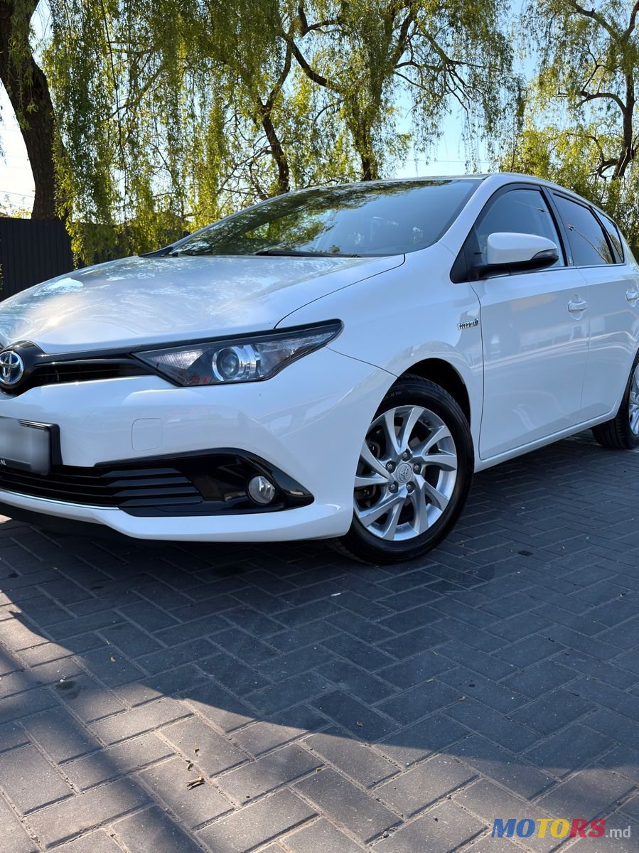 2015' Toyota Auris photo #1