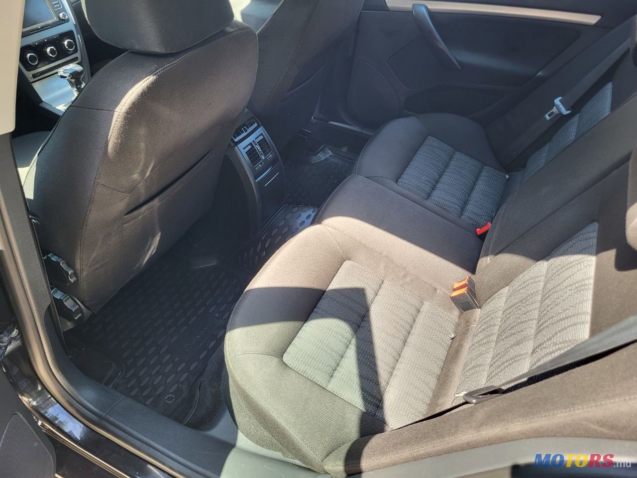 2011' Skoda Octavia photo #3