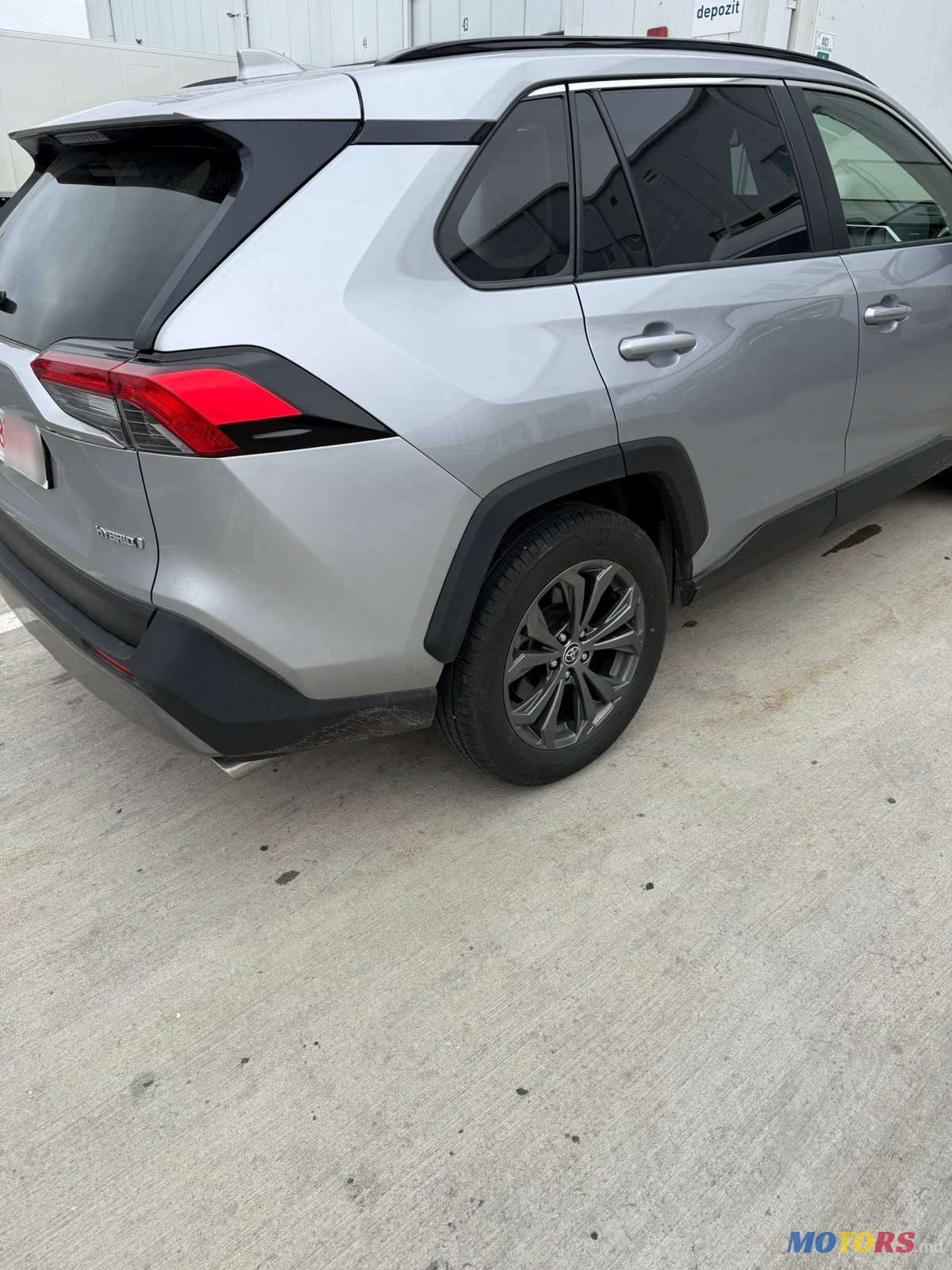 2022' Toyota RAV4 photo #2
