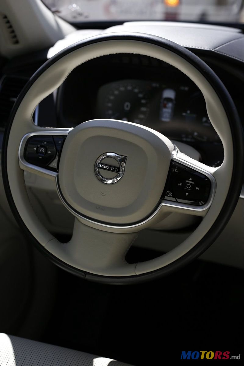 2019' Volvo XC90 photo #4