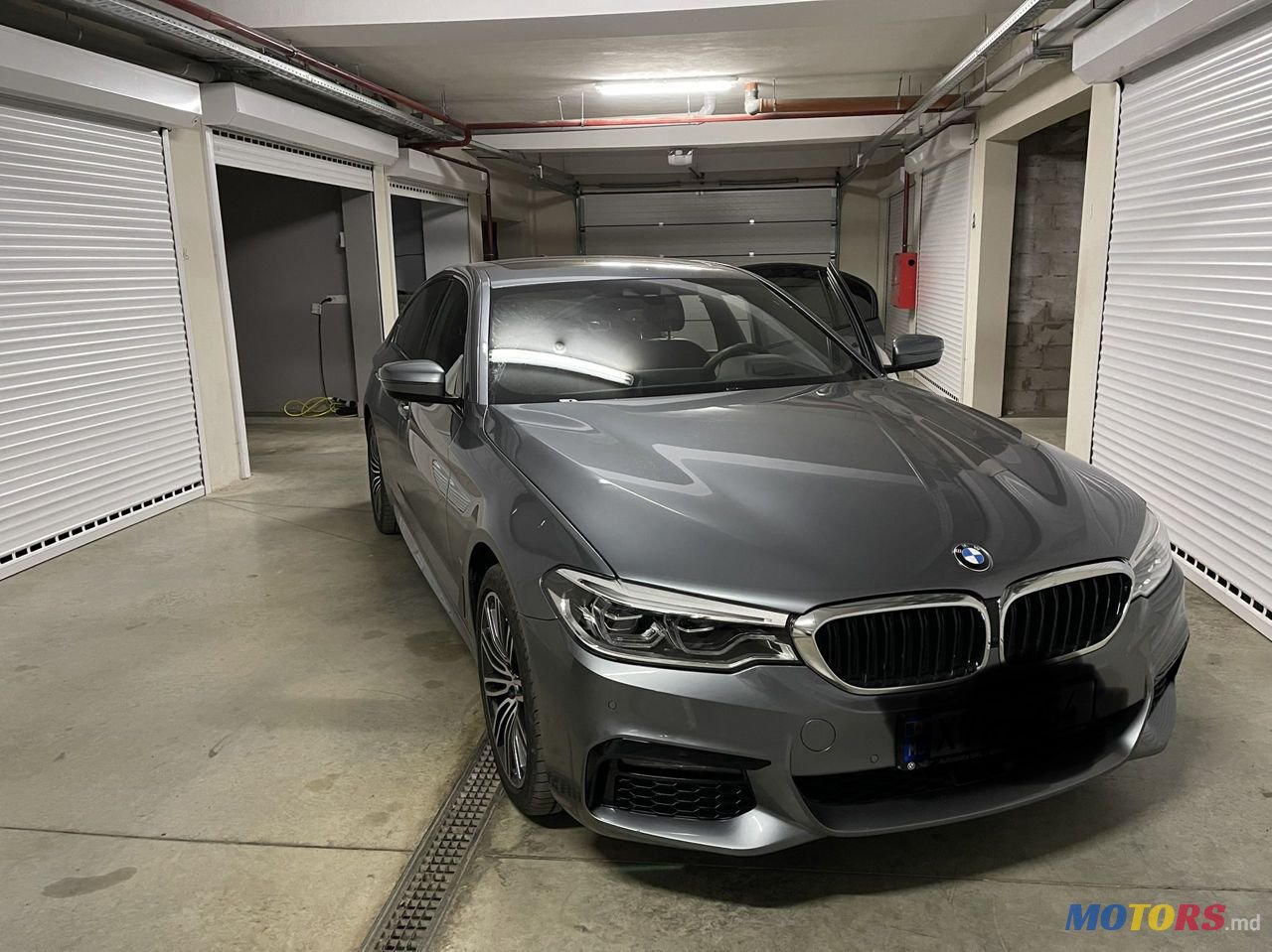 2019' BMW 5 Series photo #1