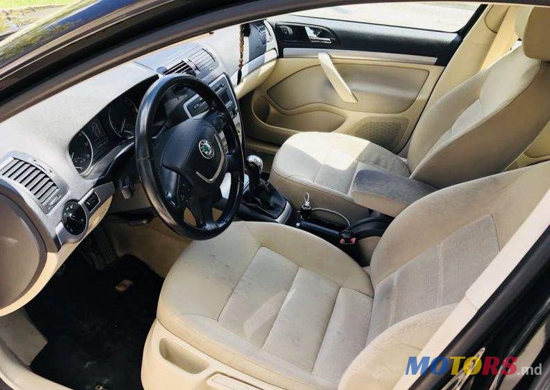 2009' Skoda Octavia photo #2