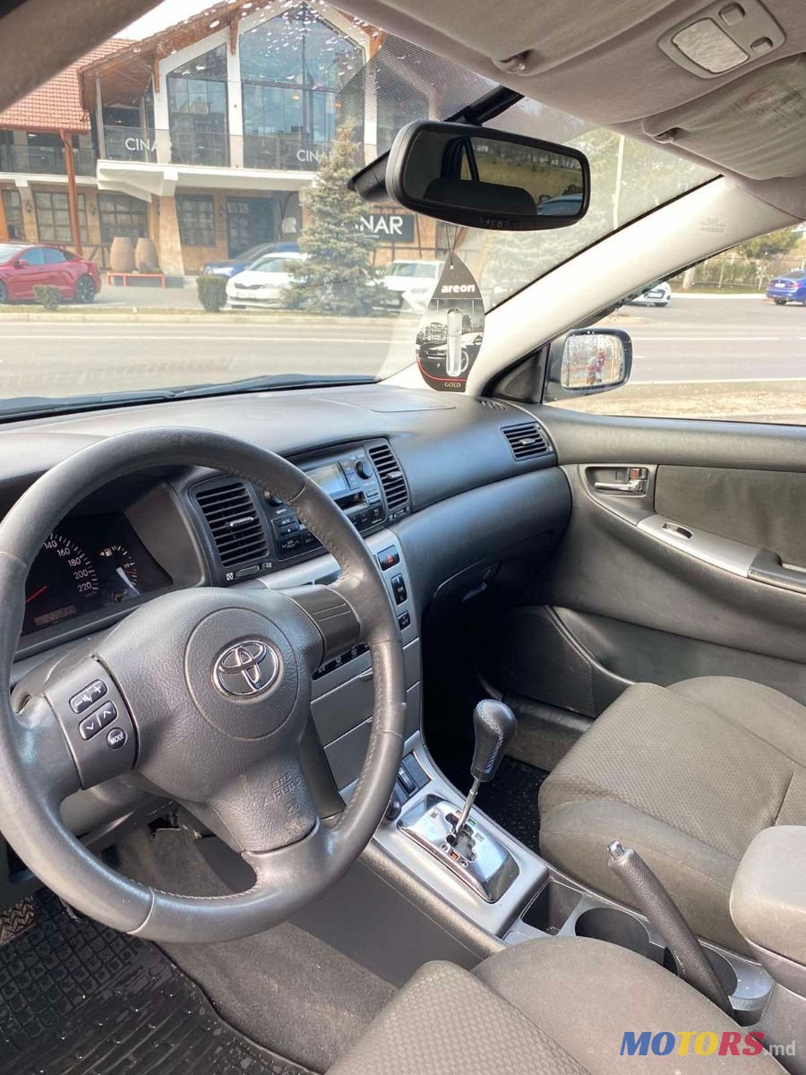 2005' Toyota Corolla photo #4