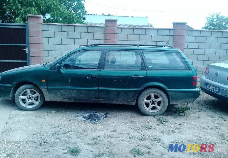 1997' Volkswagen Passat photo #1