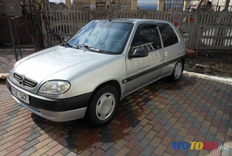 2001' Citroen Saxo photo #1