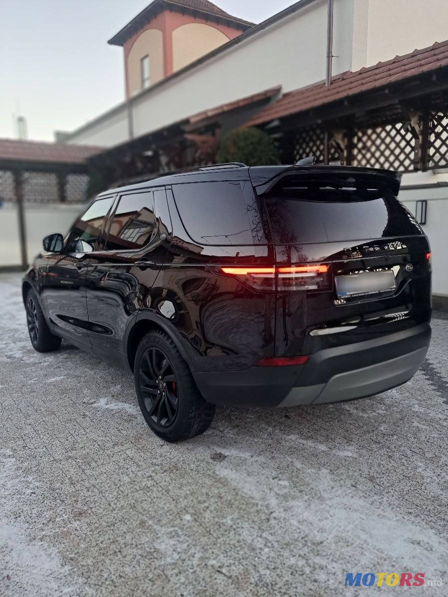 2017' Land Rover Discovery photo #5