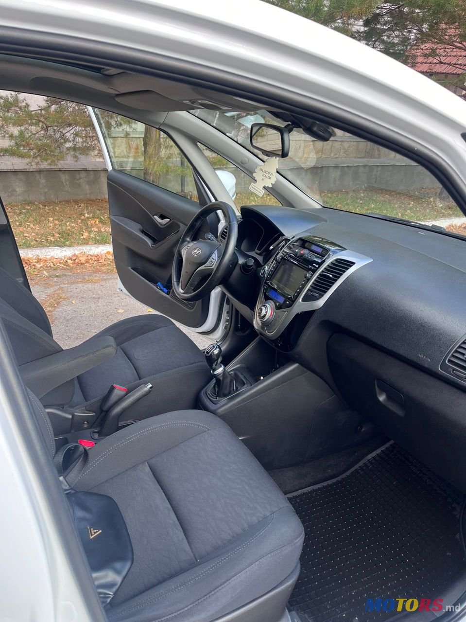 2010' Hyundai ix20 photo #5